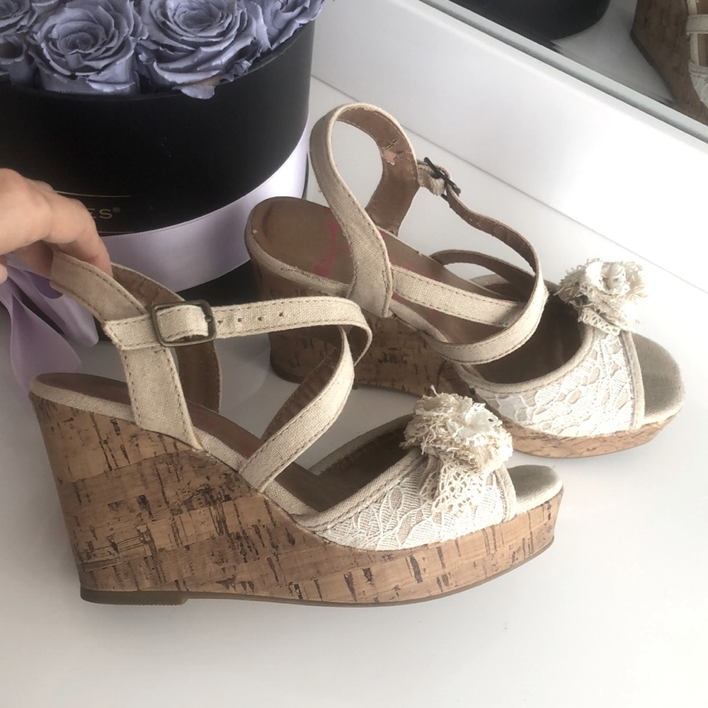 jellypop platform sandals